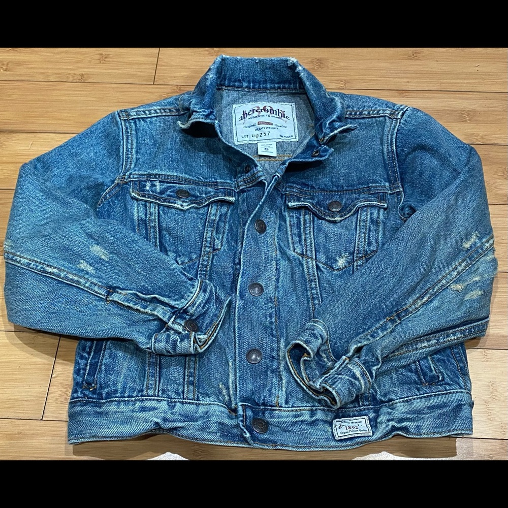 Abercrombie & Fitch  Button Up Distressed Denim Jean Jacket Women’s Sz Small